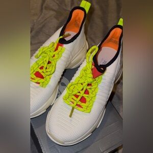 BRAND NEW ! Never worn